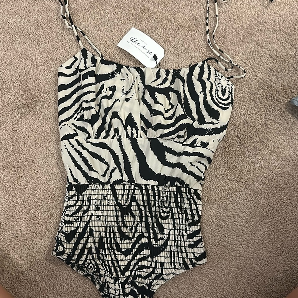 Chloe rose bodysuit